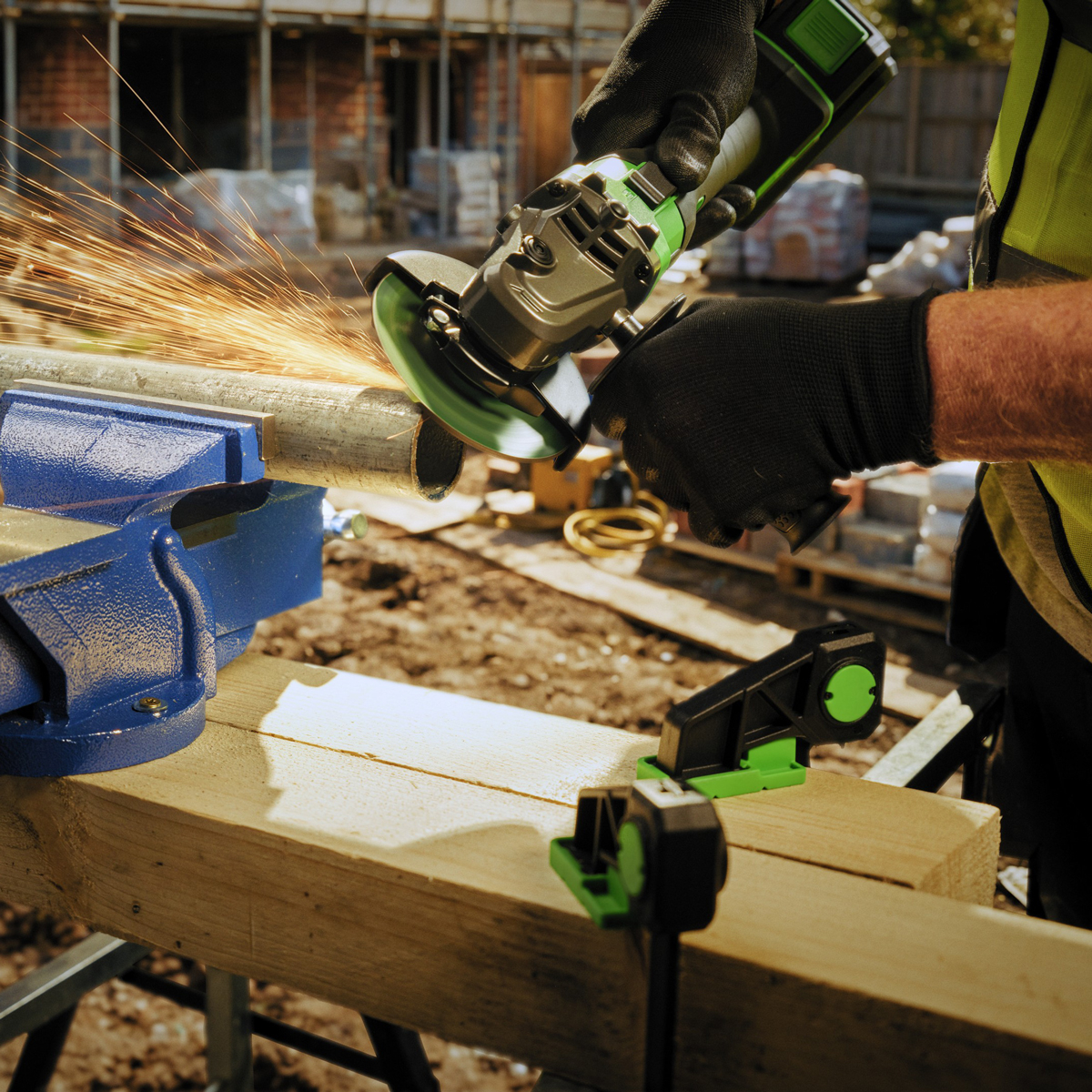 Rikä RK40 40V 115mm (4.5in) Cordless Braking Angle Grinder | Brushless Motor | Body Only